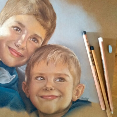 Commandez un portrait d'après photo, dessin au crayon graphite ou de couleurs, ou aux pastels secs
